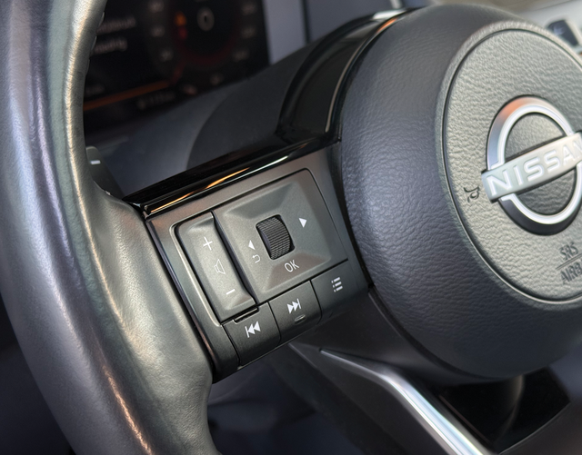 Multifunktionslenkrad Nissan Qashqai TEKNA 1.3