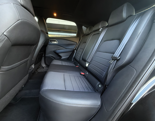 R&uuml;cksitzbank Nissan Qashqai TEKNA 1.3