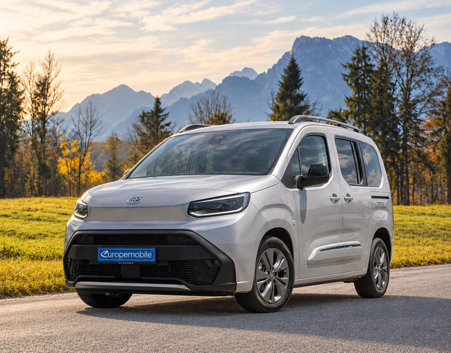 Toyota Proace City Verso - TEAMPLAYER L2 1.5 D-4D 96 kW AT 7-Sitzer (Lager) LED/WINTER/17