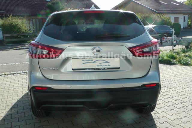 Nissan Qashqai 1.2 DIG-T Acenta*Navi*Kamera*SHZ*AHK 