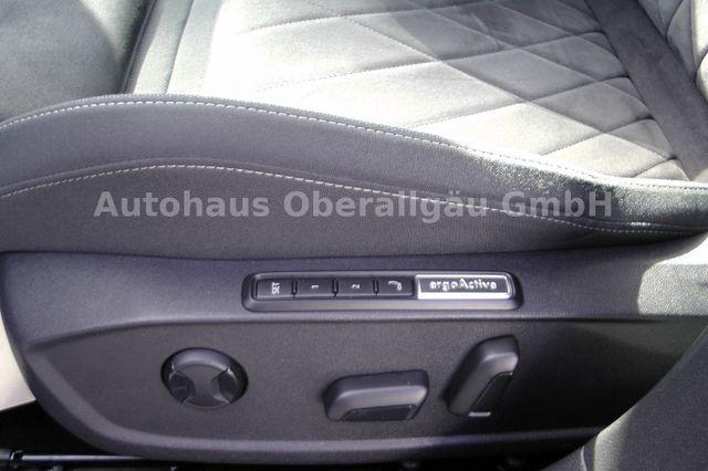 Volkswagen Golf Variant Style 2.0 TDI*AHK*ACC*LED*Virtual* 