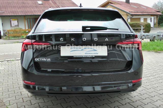 Skoda Octavia Combi 2.0 TDI FIRST EDIT. COMBI*Matrix*ACC* 