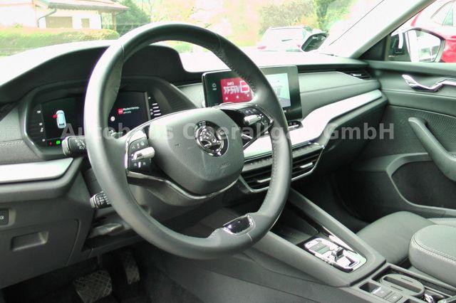 Skoda Octavia Combi 2.0 TDI FIRST EDIT. COMBI*Matrix*ACC* 