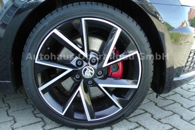 Skoda Octavia Combi RS 4x4*Challenge Pro*DCC*Canton* 