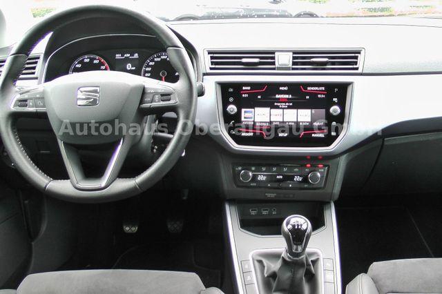 Seat Arona Style*LED Scheinwerfer*Alcantara*DAB*Navi* 