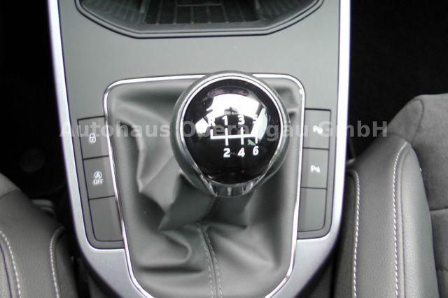Seat Arona Style*LED Scheinwerfer*Alcantara*DAB*Navi* 