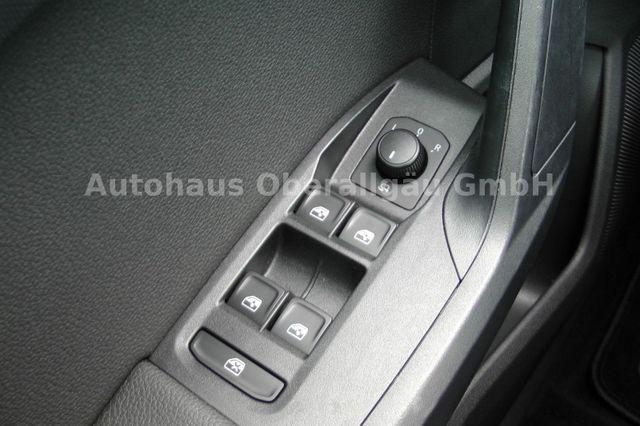 Seat Arona Style*LED Scheinwerfer*Alcantara*DAB*Navi* 