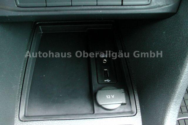 Volkswagen Caddy 2.0 TDI 5-Sitze*AHK*Kamera*Standheiz*Navi*Sitzhe 