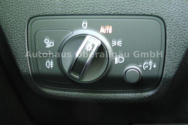 Audi Q2 35 TDI quattro*AHK*MatrixLED*Automatik*Kamera 