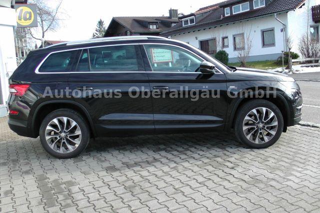 Skoda Kodiaq Clever 4x4*LED*AHK*ACC*Panorama*Standheiz 