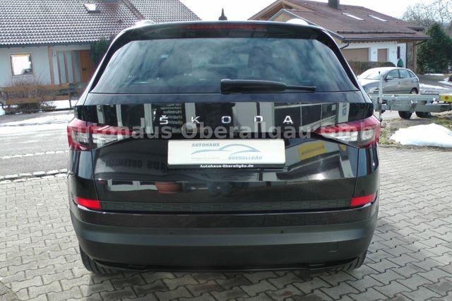 Skoda Kodiaq Clever 4x4*LED*AHK*ACC*Panorama*Standheiz 