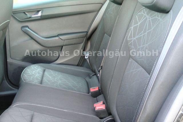 Skoda Fabia Clever 1.0 TSI*Navi*Sitzheiz*LED*DAB*Bluet 