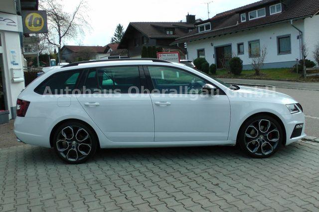 Skoda Octavia Combi RS*AHK*DCC*LED*Navi*Sitzheizung 