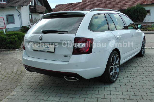 Skoda Octavia Combi RS*AHK*DCC*LED*Navi*Sitzheizung 