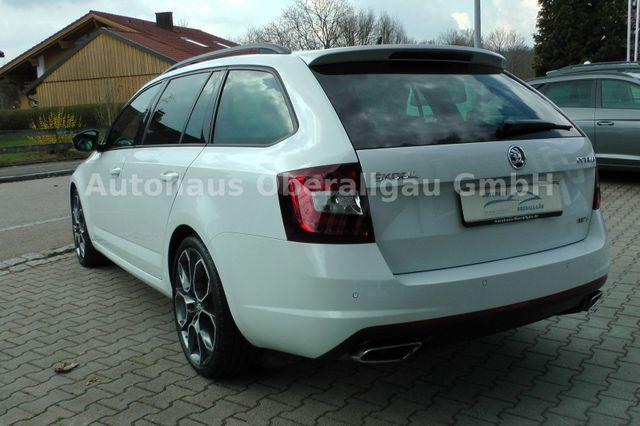Skoda Octavia Combi RS*AHK*DCC*LED*Navi*Sitzheizung 