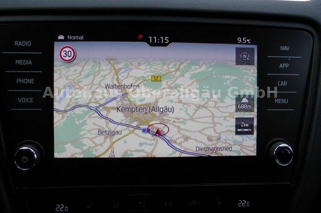 Skoda Octavia Combi RS*AHK*DCC*LED*Navi*Sitzheizung 