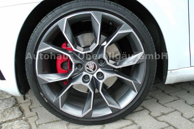 Skoda Octavia Combi RS*AHK*DCC*LED*Navi*Sitzheizung 