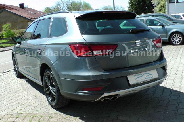 Seat Leon Sportstourer ST X-Perience 2.0 TDI 4Drive*Allrad*Navi* 