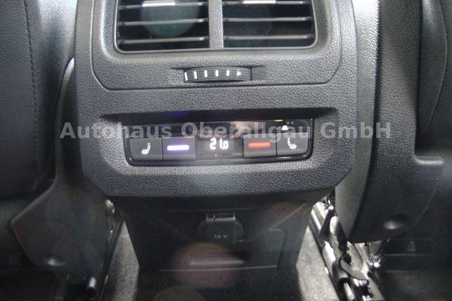 Volkswagen Touran Highline 2.0 TDI DSG*AHK*Kamera*SHZ*NAVI 