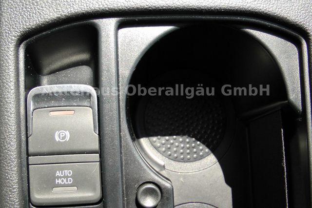 Volkswagen Touran Highline 2.0 TDI DSG*AHK*Kamera*SHZ*NAVI 