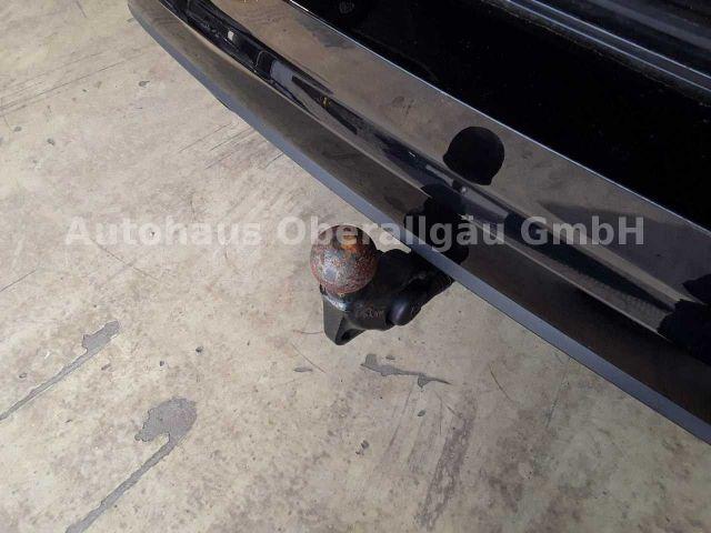 Volkswagen Touran Highline 2.0 TDI DSG*AHK*Kamera*SHZ*NAVI 