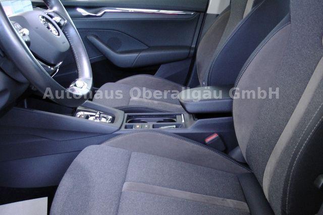 Skoda Octavia Combi Scout 4x4*AHK*Standheizung*LED 
