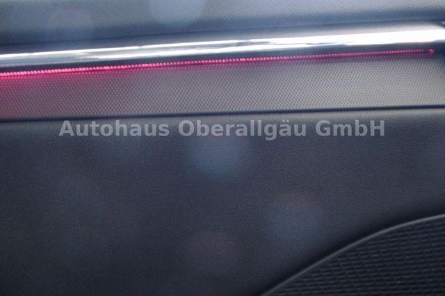 Skoda Octavia Combi Scout 4x4*AHK*Standheizung*LED 