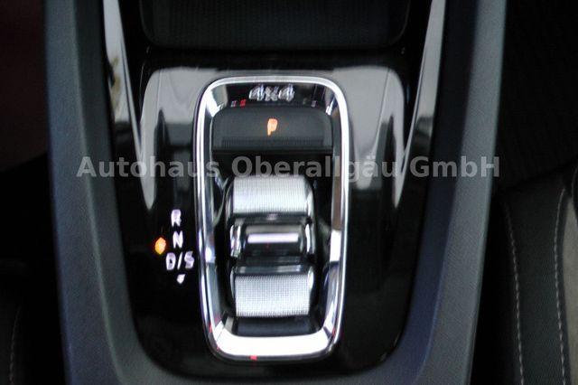 Skoda Octavia Combi Scout 4x4*AHK*Standheizung*LED 