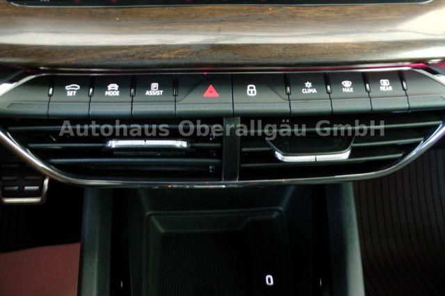 Skoda Octavia Combi Scout 4x4*AHK*Standheizung*LED 