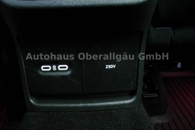 Skoda Octavia Combi Scout 4x4*AHK*Standheizung*LED 