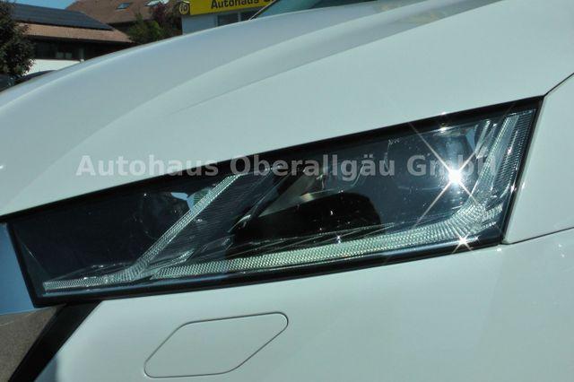 Skoda Octavia Combi Scout 4x4*AHK*Standheizung*LED 