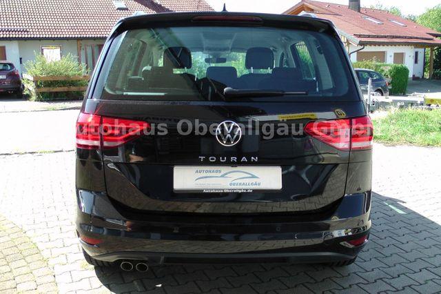 Volkswagen Touran Highline*AHK*ACC*DCC*LED*7-Sitzer 