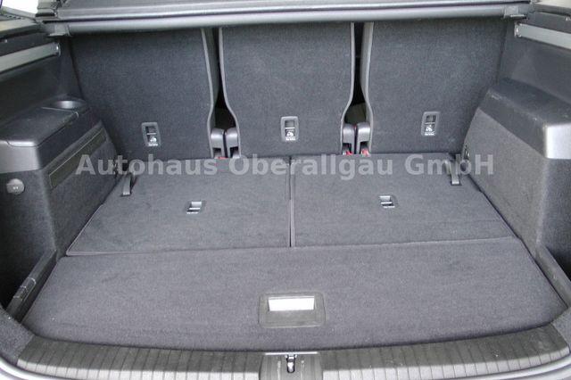 Volkswagen Touran Highline*AHK*ACC*DCC*LED*7-Sitzer 