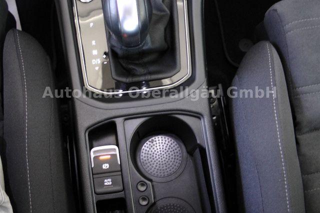 Volkswagen Touran Highline*AHK*ACC*DCC*LED*7-Sitzer 