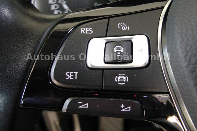 Volkswagen Touran Highline*AHK*ACC*DCC*LED*7-Sitzer 