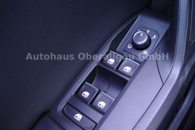 Seat Leon Sportstourer 2.0TDI FR 4Drive*DSG*AHK*LED*Virtual*ALLRAD 