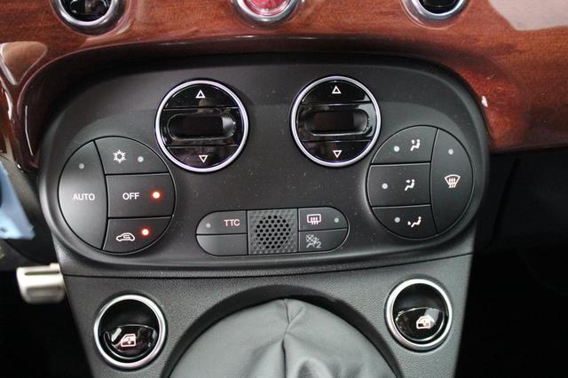 Abarth 695 Rivale 1,4 T-Jet UVP 33.720 Euro, Mahagoni Paket, Skydome Panorama Schiebedach, Beats Soundsystem, Bi Xenon, Uconnect Navi mit 7" Hd-touchscreen, Klimaautomatik uvm. 