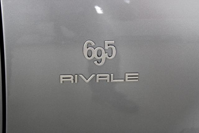 Abarth 695 Rivale 1,4 T-Jet UVP 33.720 Euro, Mahagoni Paket, Skydome Panorama Schiebedach, Beats Soundsystem, Bi Xenon, Uconnect Navi mit 7" Hd-touchscreen, Klimaautomatik uvm. 
