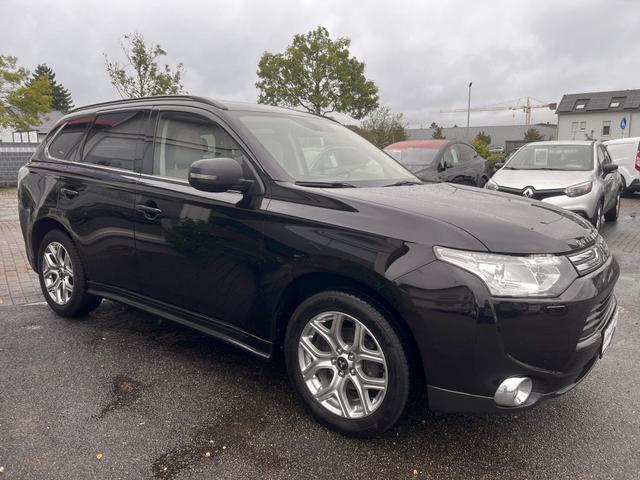 Mitsubishi Outlander 2.2 DI-D 4WD Automatik Instyle 