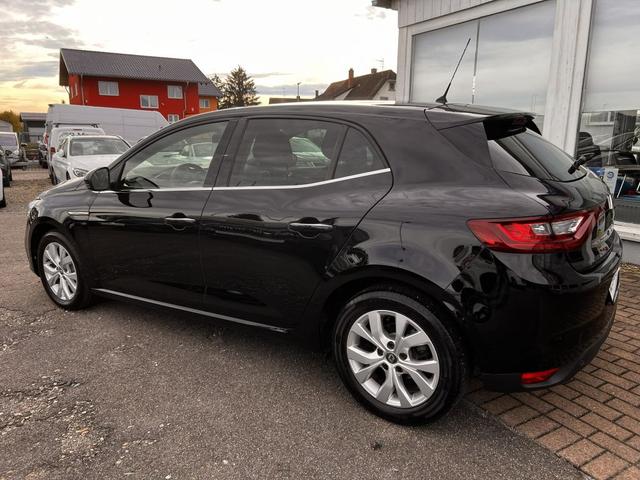 Renault Mégane Megane TCe 140 GPF EDC LIMITED 