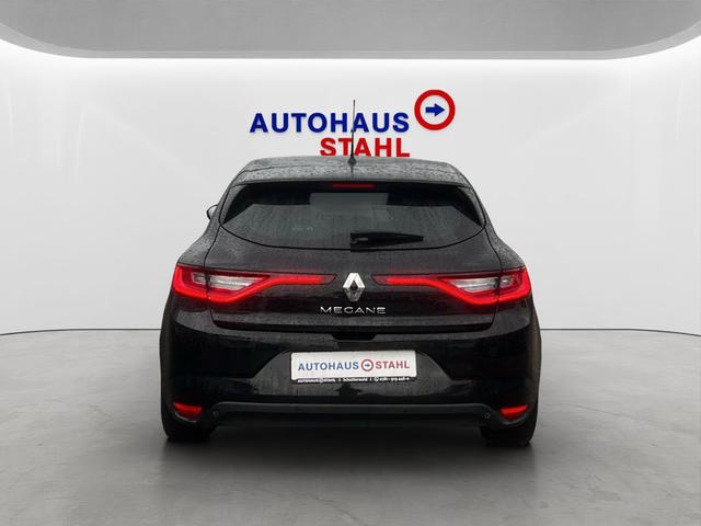 Renault M&eacute;gane Megane TCe 140 GPF EDC LIMITED 