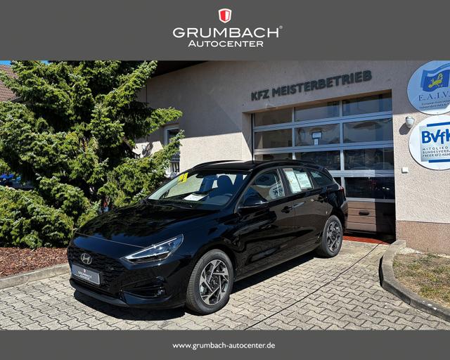 Lagerfahrzeug Hyundai i30 Kombi - 1,0 T-GDI Advantage Facelift LED Sitzh. Lenkr.hzb. Navi Kamera PDC Alu TopAusst.