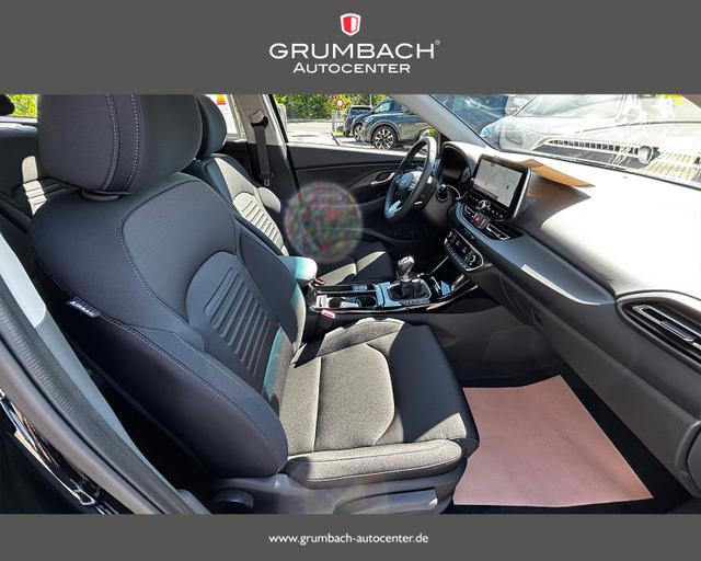 Hyundai i30 Kombi 1,0 T-GDI Advantage Facelift LED Sitzh. Lenkr.hzb. Navi Kamera PDC Alu TopAusst. 