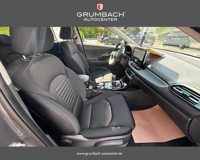 Hyundai i30 Kombi 1,0 T-GDI Advantage Facelift LED Sitzh. Lenkr.hzb. Navi Kamera PDC Alu TopAusst. 