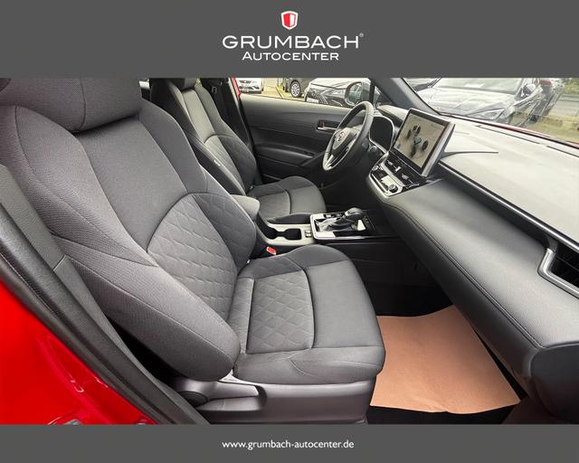 Toyota Corolla Cross Style Teamplayer Hybrid 2,0-l-VVT-i Systemleistung 131 kW (178 PS) Neues Modell 