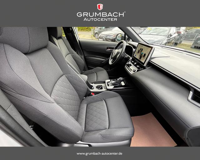 Toyota Corolla Cross Style Teamplayer Hybrid 2,0-l-VVT-i Systemleistung 131 kW (178 PS) Neues Modell 