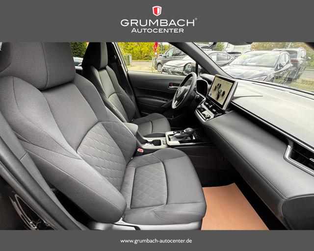 Toyota Corolla Cross Style Teamplayer Hybrid 2,0-l-VVT-i Systemleistung 131 kW (178 PS) Neues Modell 