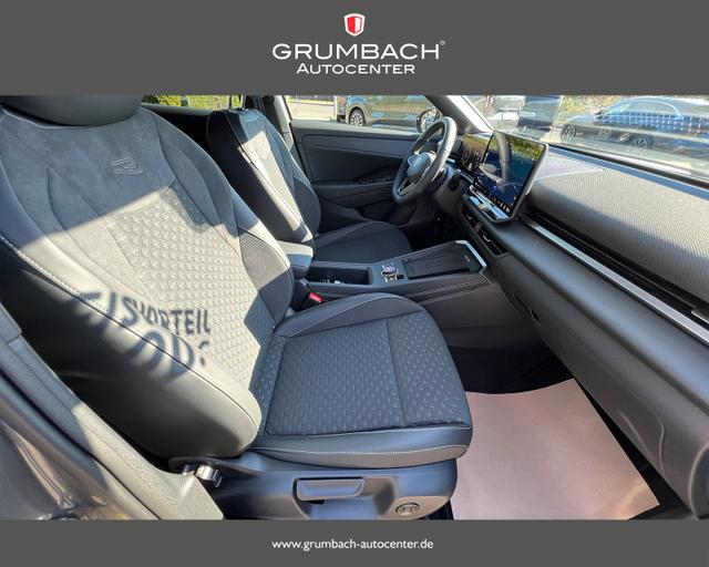 Volkswagen T-Roc 1.5 eTSI DSG R-Line Neues Modell BlackStyle Matrix AZV Sitzh. elktr.Heckkl. 19Zoll TopAusst. 