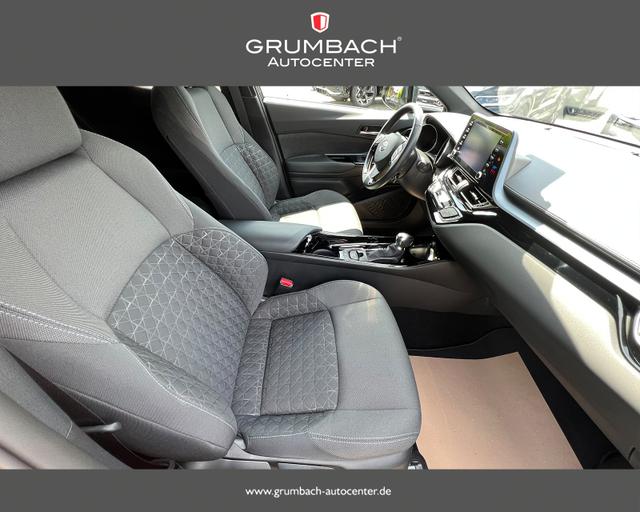 Toyota C-HR 2.0 Hybrid 135kw, Team Deutschland Bi-LED Sitzh. Lenkr.hzb. SideAssist 18Zoll SafetySense Kamera 