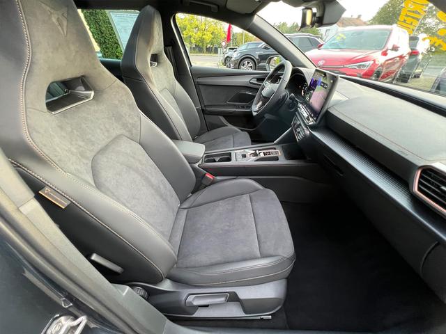CUPRA Leon Sportstourer VZ 2.0TSI 333PS 4Drive DSG Pano AZV Matrix IntelligentDrive Navi Sennheiser Garantie5Jahre 19ZollKupfer 